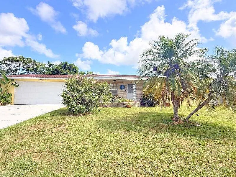 2 bed, 1.5 bath, 1152 sqft, $1,725 — Photo 2