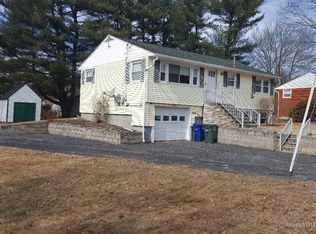 10 Ennis St, Westbrook, ME 04092