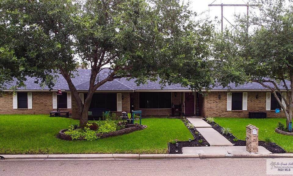 1st image of 3001 Jacaranda Dr