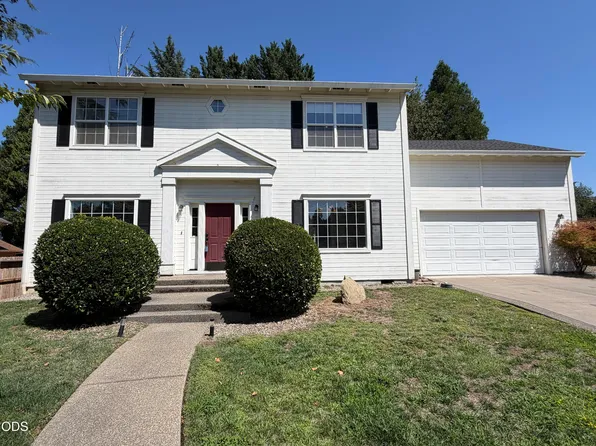 3223 Parkview Ct, Medford, OR 97504