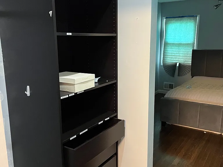 Master Closet walk-through