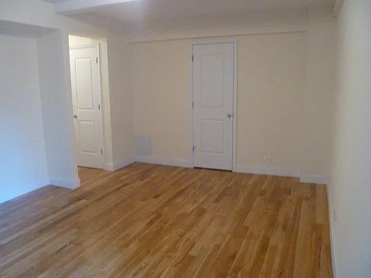 Rented by Royalty Living and Wave Real Estate LLC | media 8