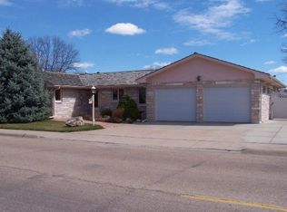 401 S Carr Ave, North Platte, NE 69101
