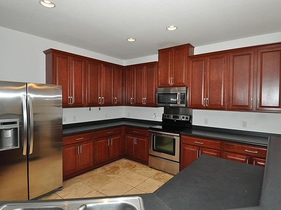 4th image of 1129 Hyde Park Dr