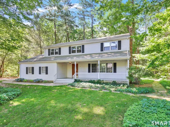 23 Berkshire Way, Simsbury, CT 06070