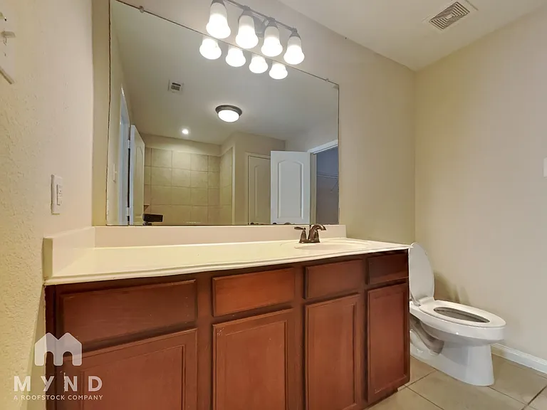 1680 Amy Dr — Photo 10