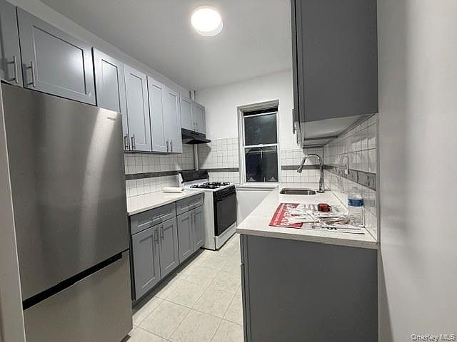 1st image of 836 Edison Ave Floor 1