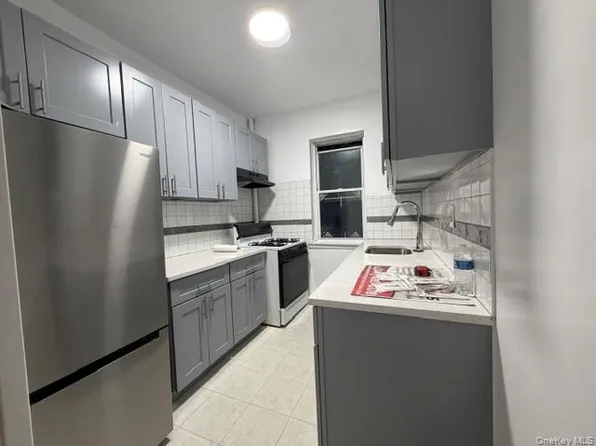 836 Edison Ave Floor 1, Bronx, NY 10465