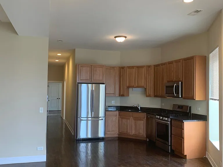 6551 S Ingleside Ave #1 — Photo 5