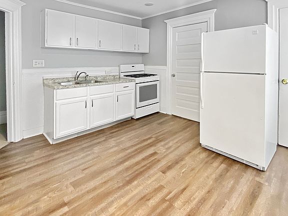 5th image of 1130 Jackson St NW APT 2