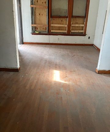 4th image of 5654 S Hoyne Ave