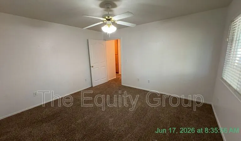 1827 E Cambridge Ct — Photo 11