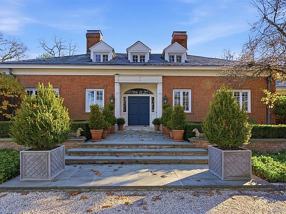 3rd image of 159 Factory Pond Road