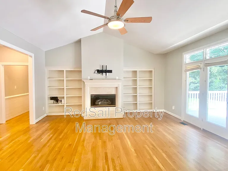 809 Captain John Smith Rd — Photo 5