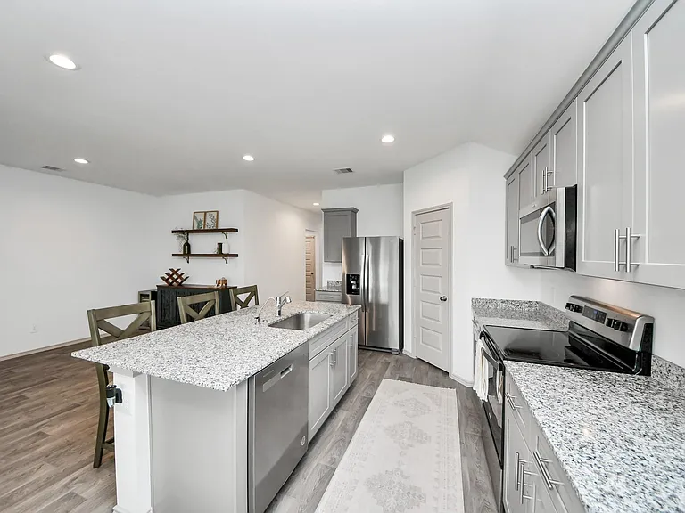 1137 Buffalograss Trl — Photo 12