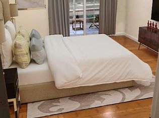 2229 Lovedale Ln APT B, Reston, VA 20191