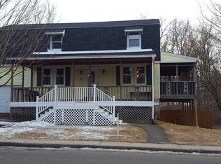 6 Davis St, Easthampton, MA 01027