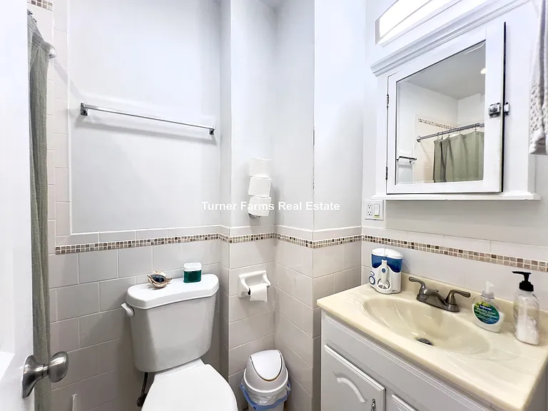29 Lambert St #1L — Photo 15
