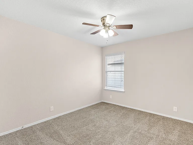 10814 Mustang Oak Dr — Photo 9