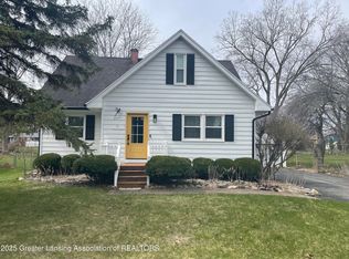 2631 Grovenburg Rd, Lansing, MI 48911