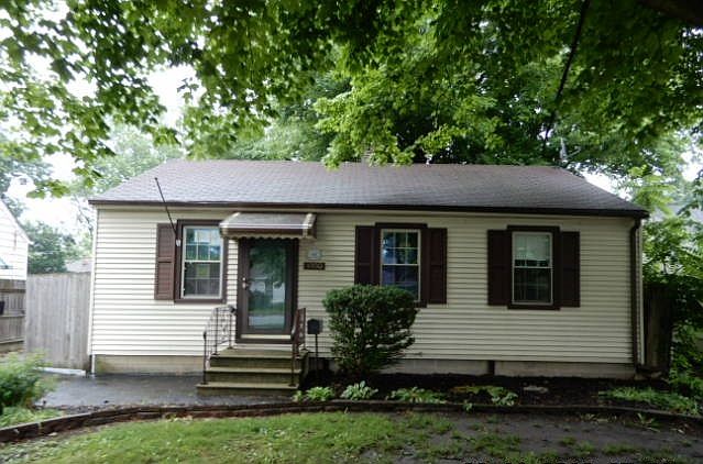 1st image of 1000 N Midland Ave