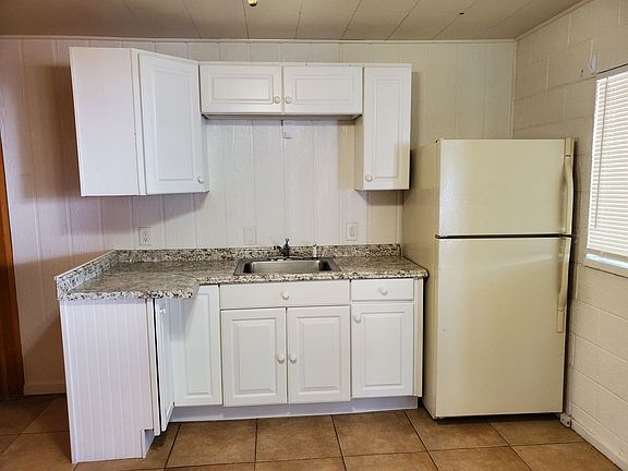 5th image of 10370 Ute Pass Ave #4