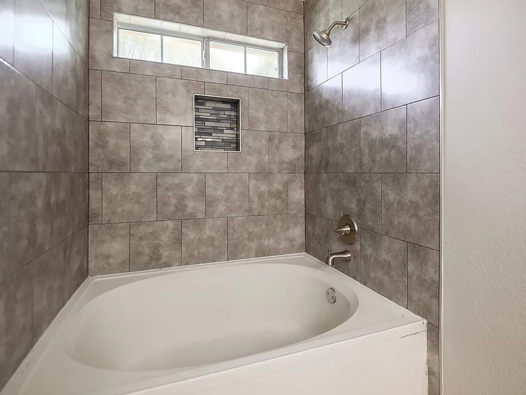 1806 Oakmont Ln — Photo 19