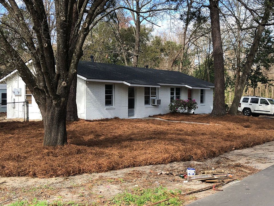 1st image of 5220 April Ave