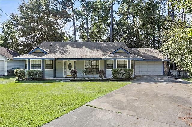 1st image of 523 Teakwood Cir