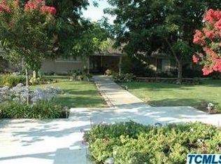 5525 W Pershing Ave, Visalia, CA 93291