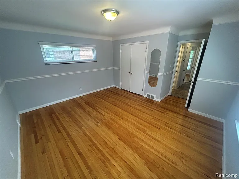4121 Seminole Dr — Photo 11