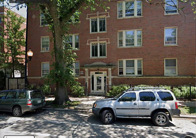 1st image of 5105 N Damen Ave #2