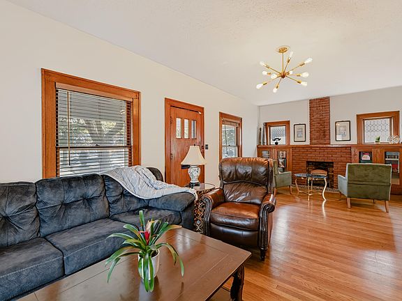 5th image of 1021 N Woodrow Ave