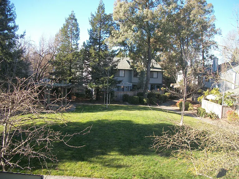 363 Occidental Cir — Photo 19