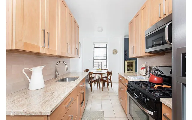 Sold by Douglas Elliman | media 4