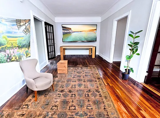 Rented by Modern Spaces | media 14