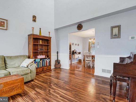 5th image of 4798 Wentz Rd