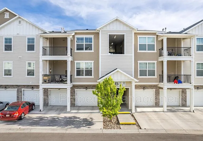 63 W Seasons Dr — Photo 1