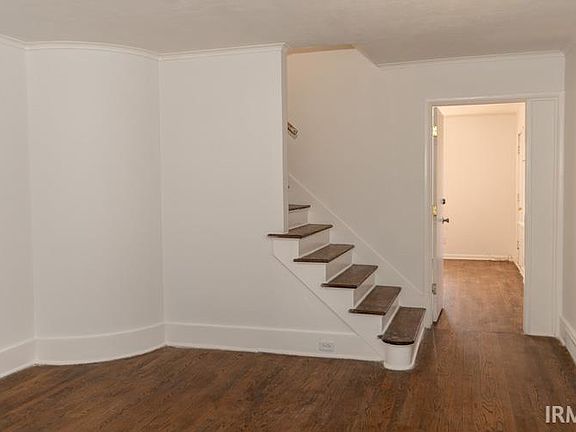 4th image of 1140 E Ewing Ave