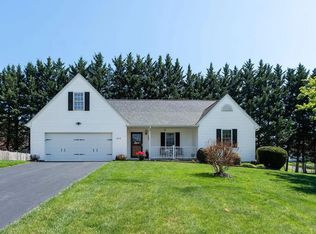 204 Devon Ct, Waynesboro, VA 22980