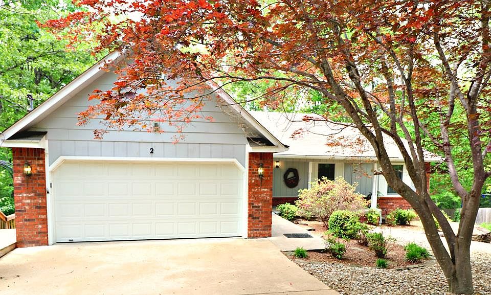 1st image of 2 Audley Cir