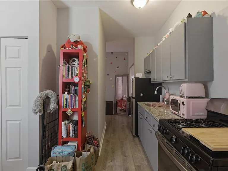 5018 S Blackstone Ave #202 — Photo 4