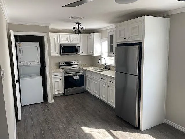 3608 Saint Charles St #4 — Photo 1