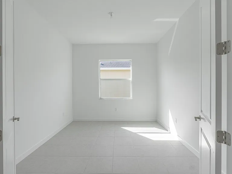 13885 SE Riversway St — Photo 21
