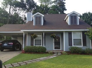 1200 Barnett Bend Cir, Brandon, MS 39047