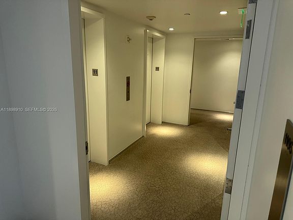 4th image of 1040 Biscayne Blvd APT 1106