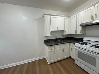 1249 W 23rd St #2 — Photo 14