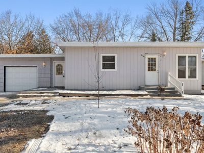 919 S Shore Dr, Forest Lake, MN, 55025