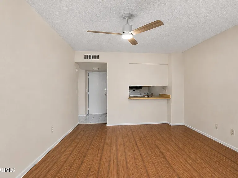 3033 E Devonshire Ave #3015 — Photo 2