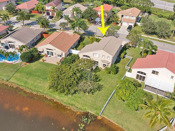 5th image of 19348 NW 24th Pl